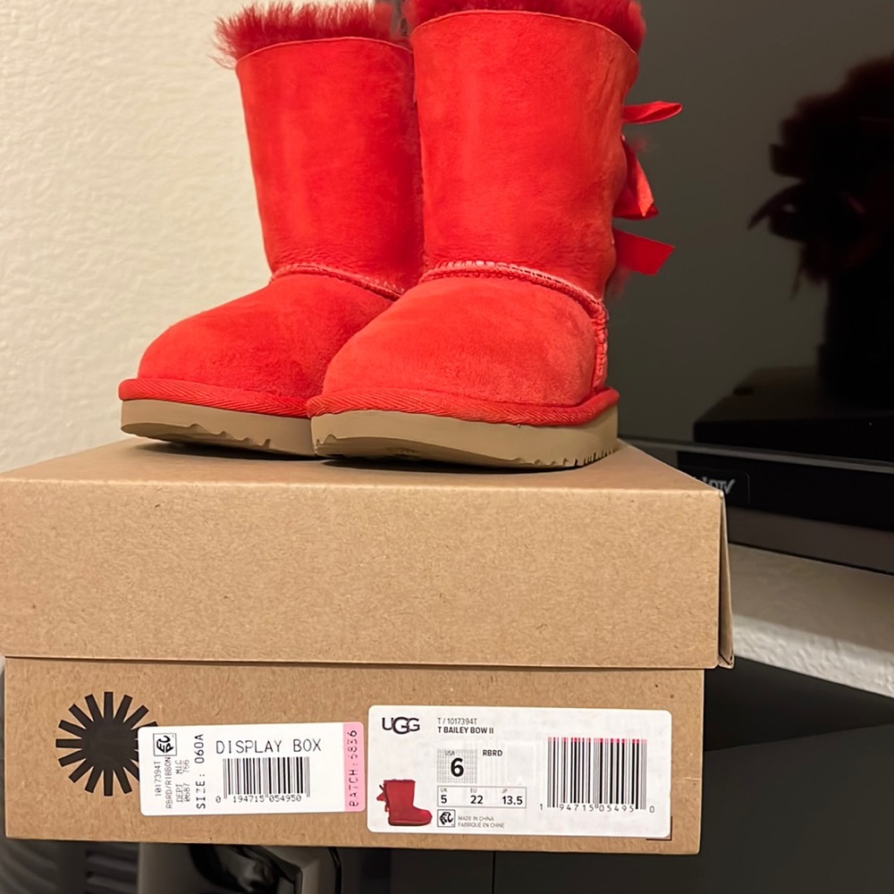 Girl UGG boots
